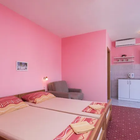 Lidija شقة أوروبيتش